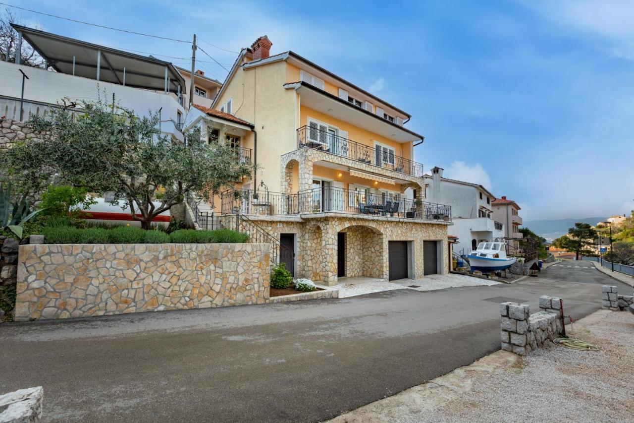 Apartman Marina Vrbnik Exterior photo